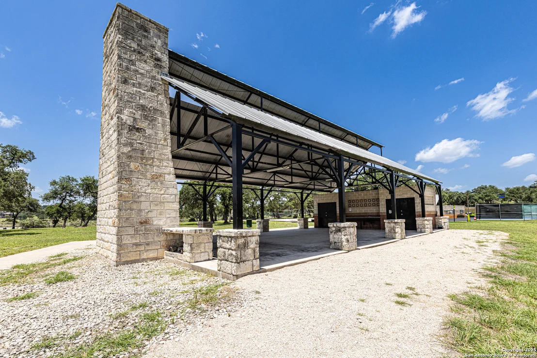 Photo of 525 Rock Trail