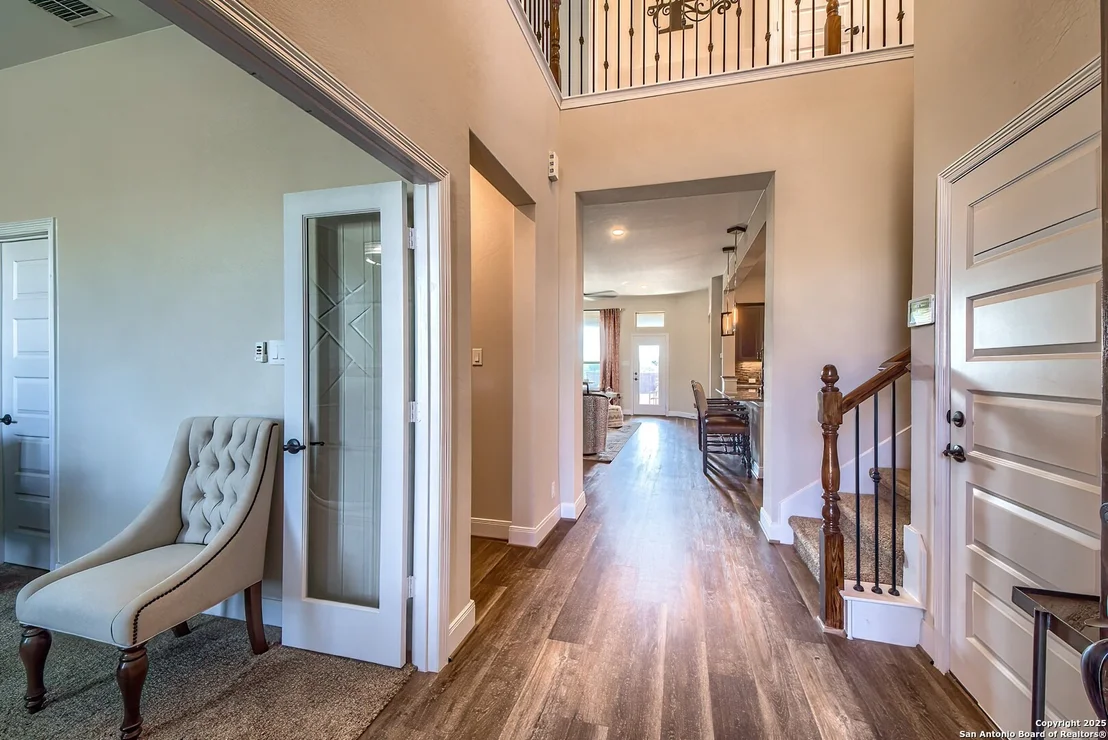 Photo of 950 Lone Cypress