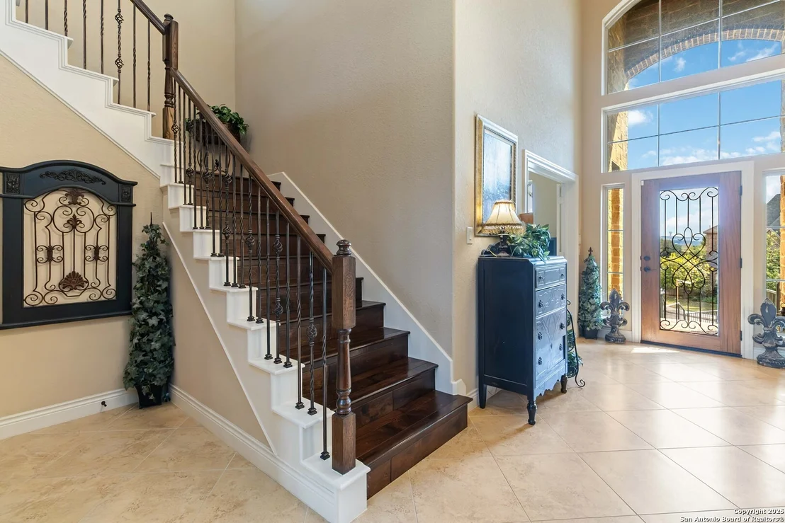 Photo of 8905 Soaring Oak