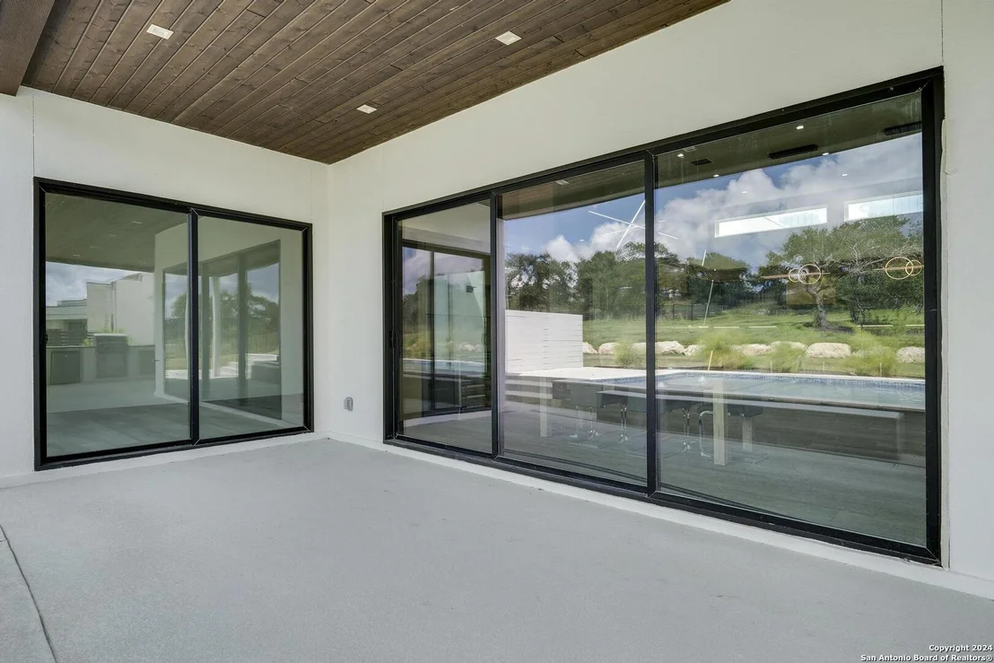 Photo of 25907 Morhiss Pt