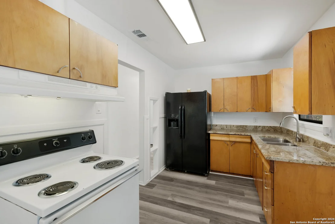 Photo of 2507 SPUR DR