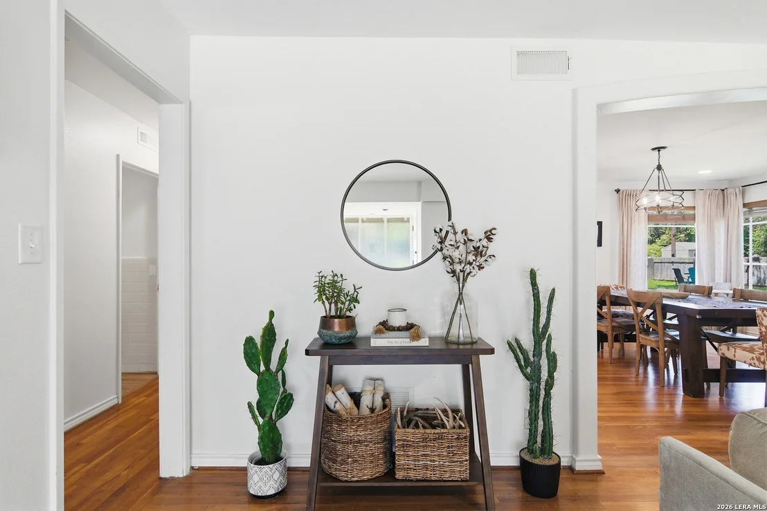 Photo of 1105 N Park