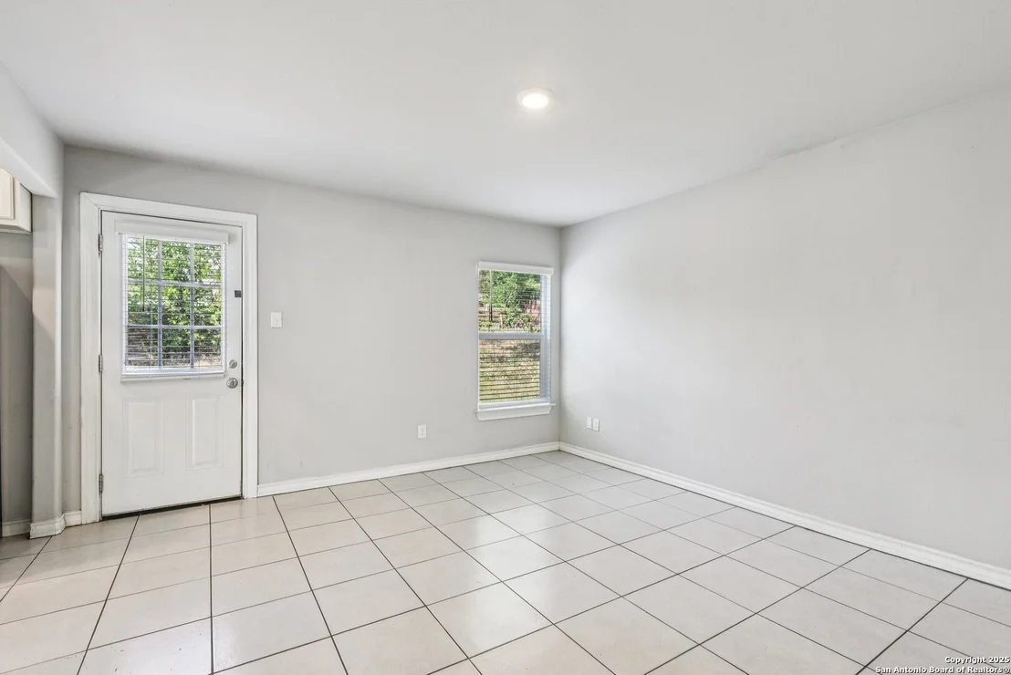 Photo of 238 Guilford FRG