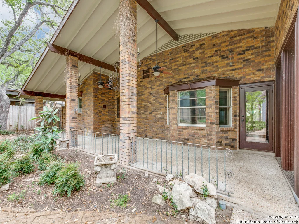 Photo of 10111 iron oak