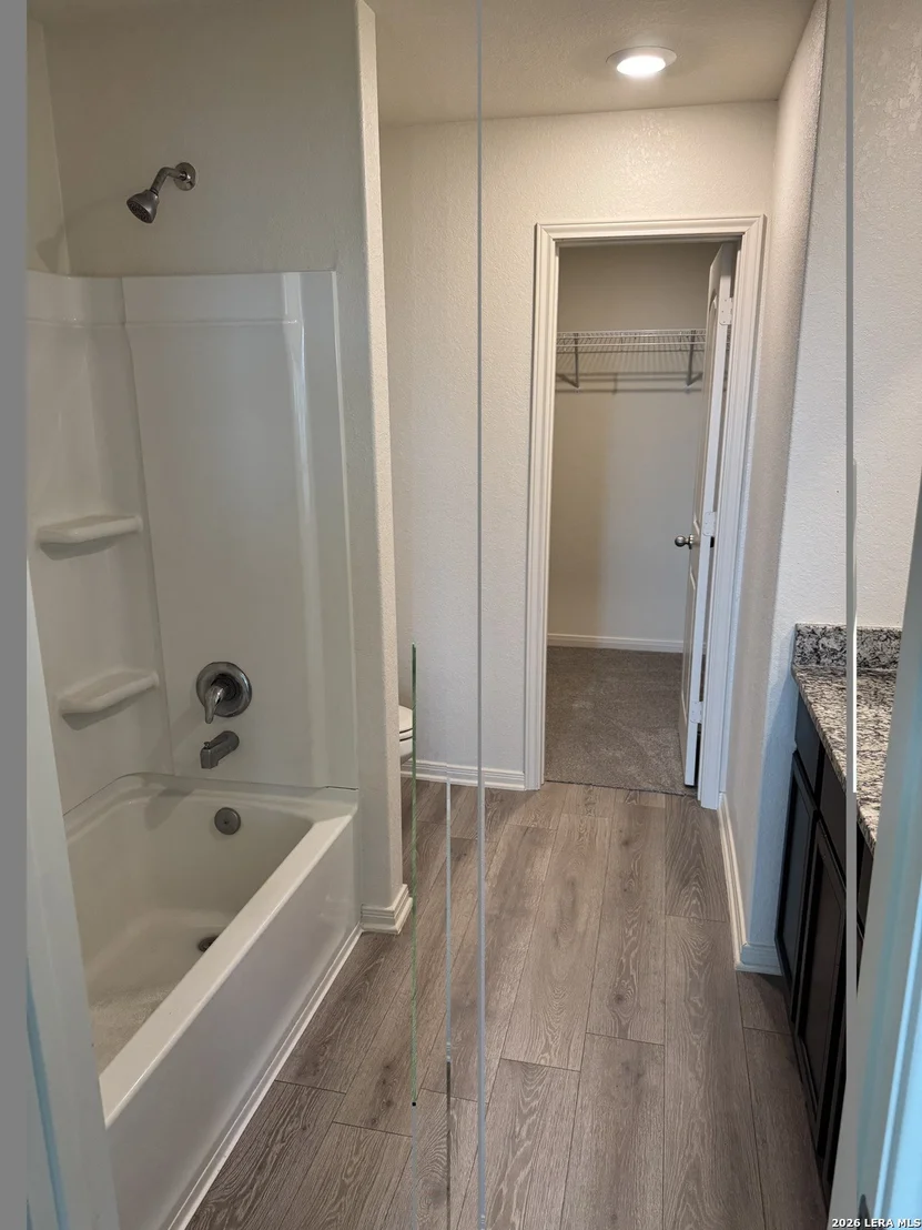 Photo of 3930 LEIGHTON HBR