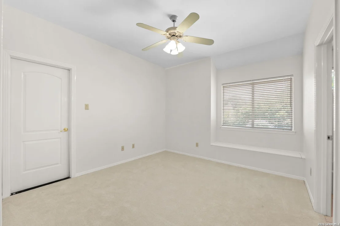 Photo of 8522 FAIRWAY BEND DR