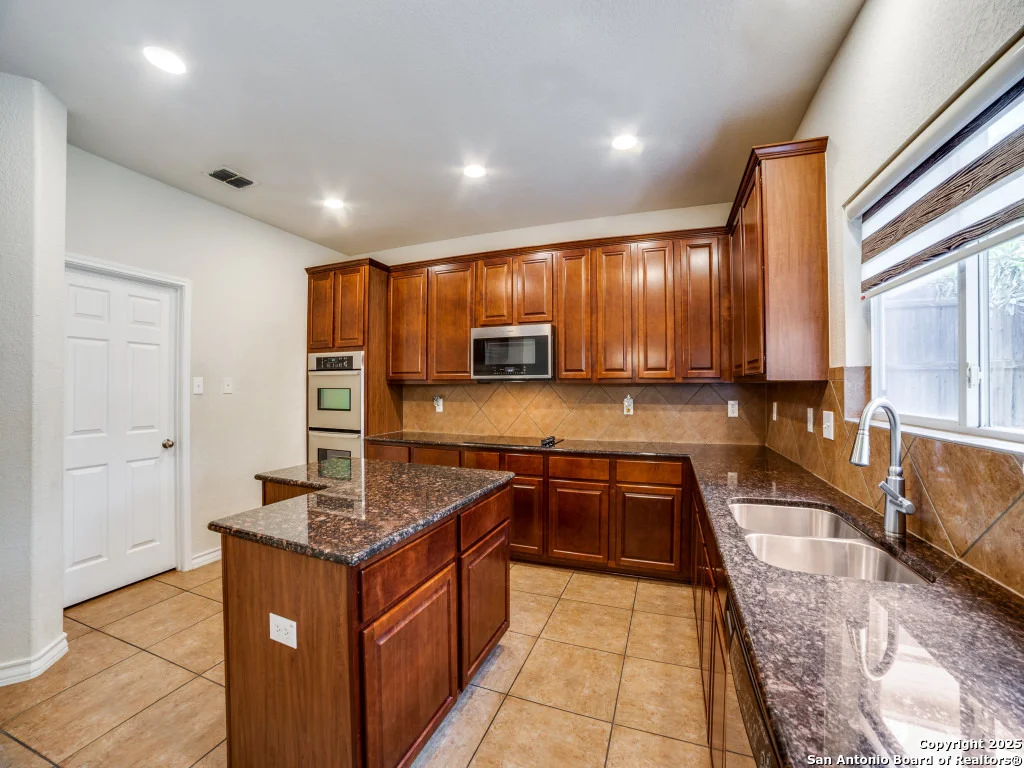 Photo of 7618 Mission Point