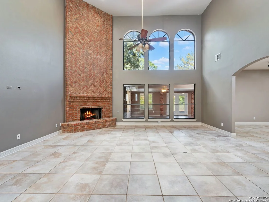 Photo of 332 Towne Vue