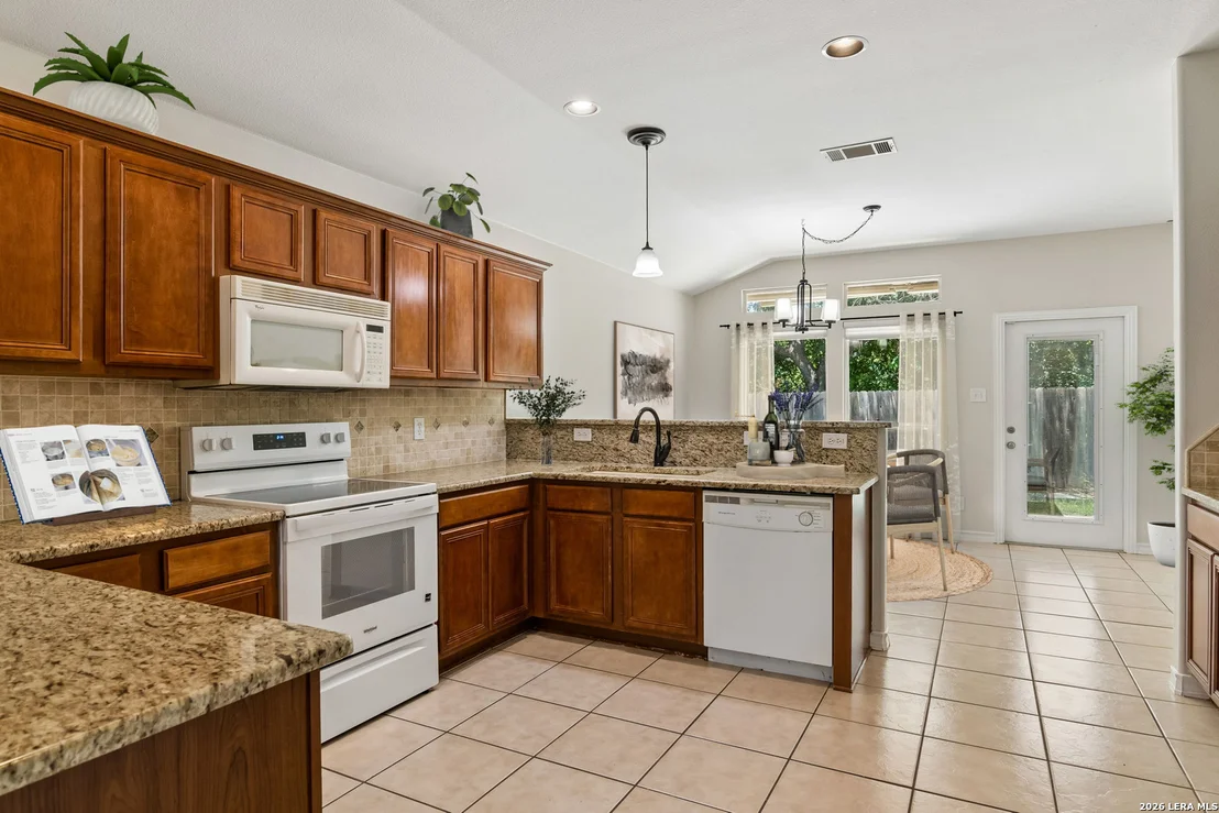 Photo of 1303 BLUFF FOREST