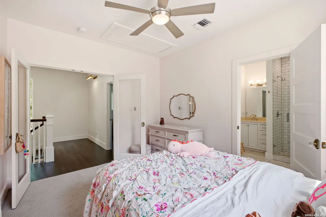 Photo of 301 OGDEN LN