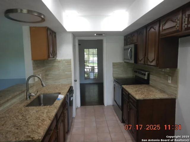 Photo of 14360 Forum Rd