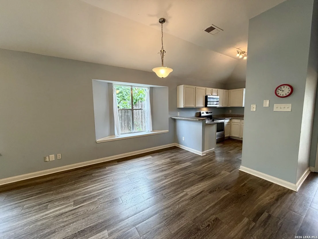 Photo of 627 Meadow Gate