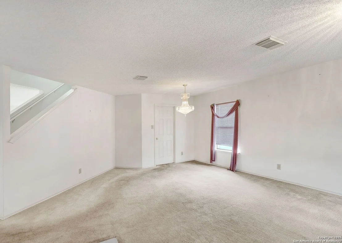 Photo of 6847 Evercrest