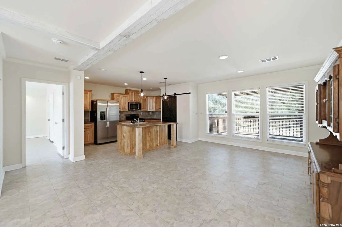 Photo of 321 County Road 4614