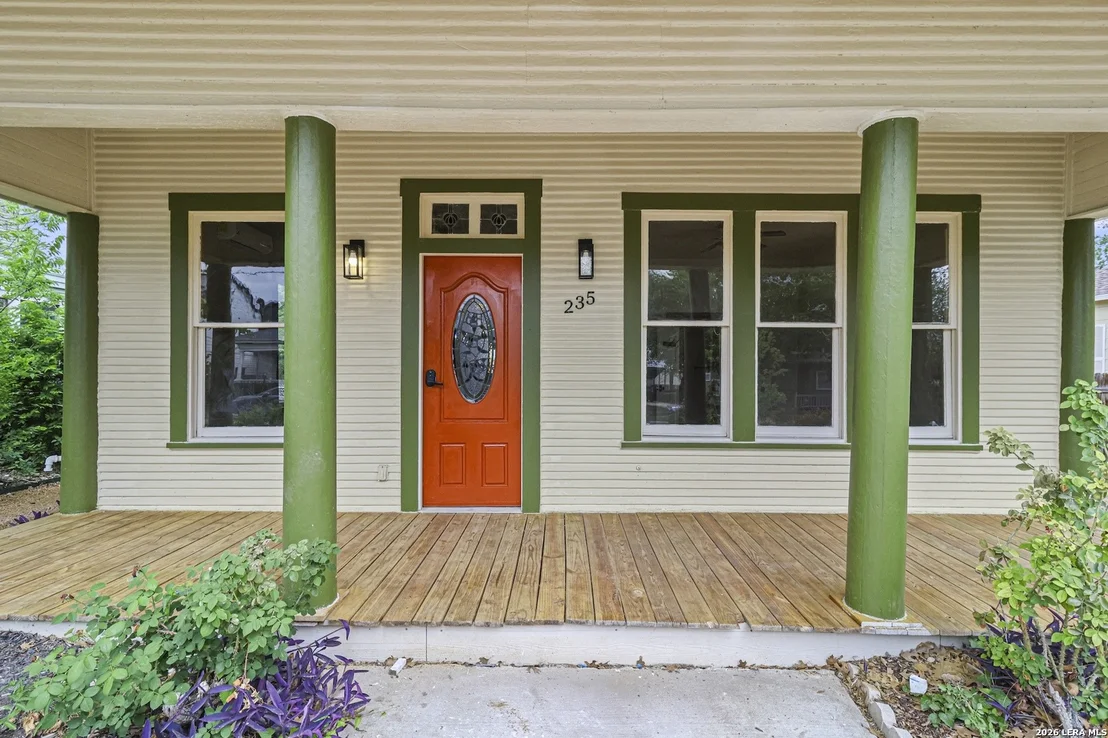 Photo of 235 CORNELL AVE