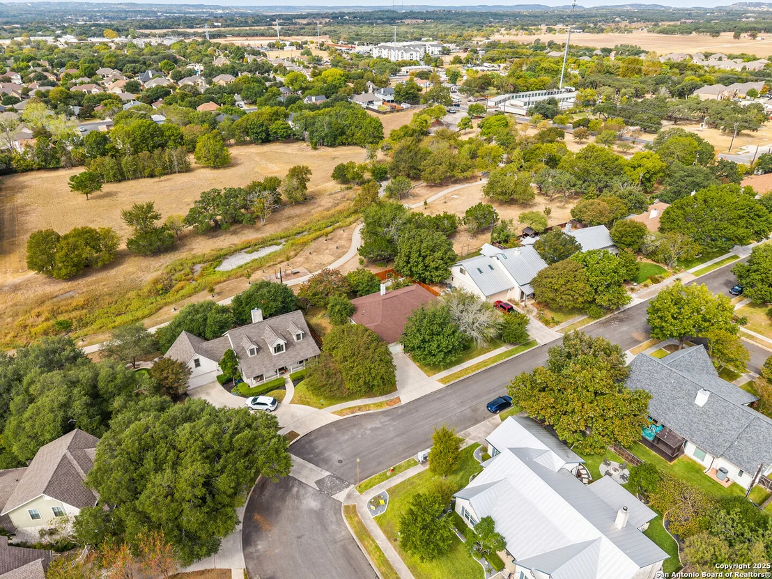 Photo of 141 Oak Knoll