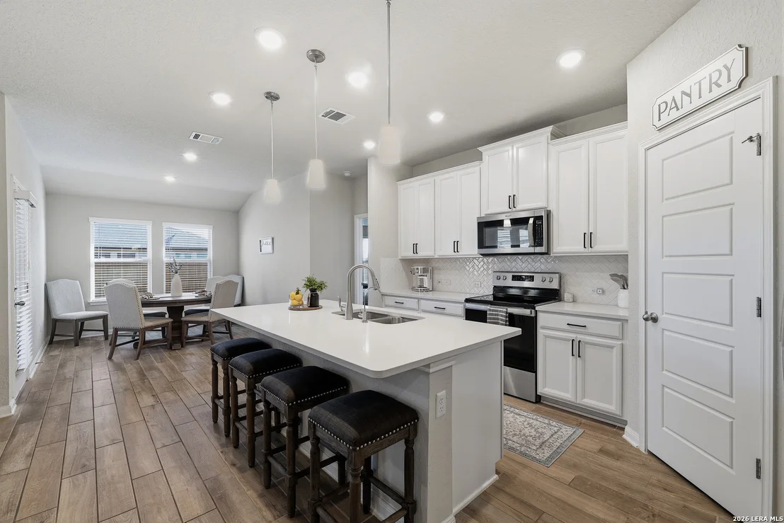 Photo of 3016 Toscana
