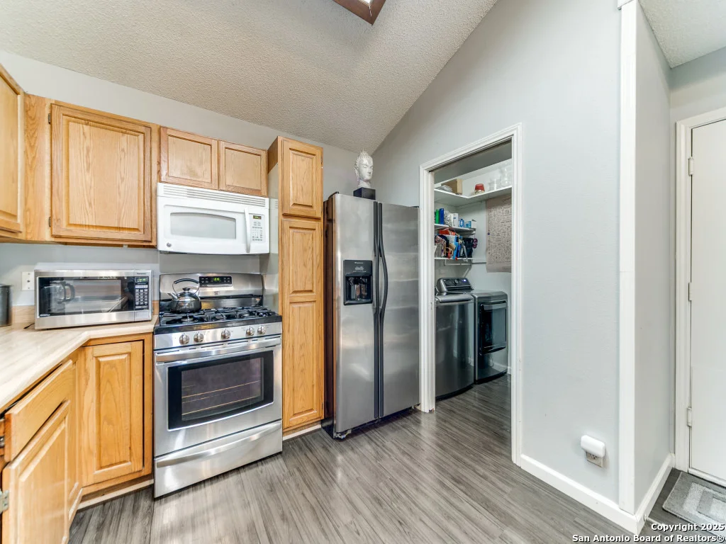 Photo of 5935 Heather View