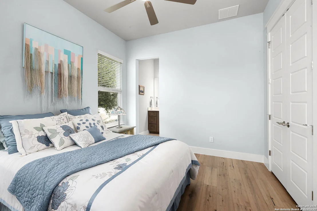 Photo of 2250 Meritage