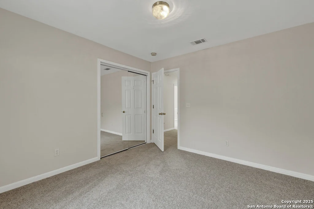 Photo of 461 WALNUT HEIGHTS BLVD