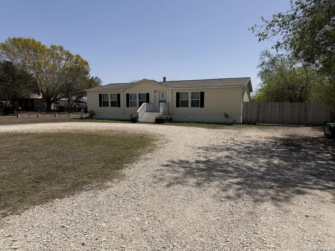 Photo of 2462 Chase Road