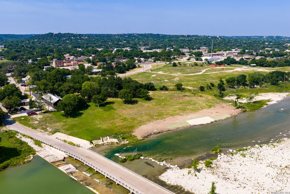Photo of 129 Old Ingram Loop