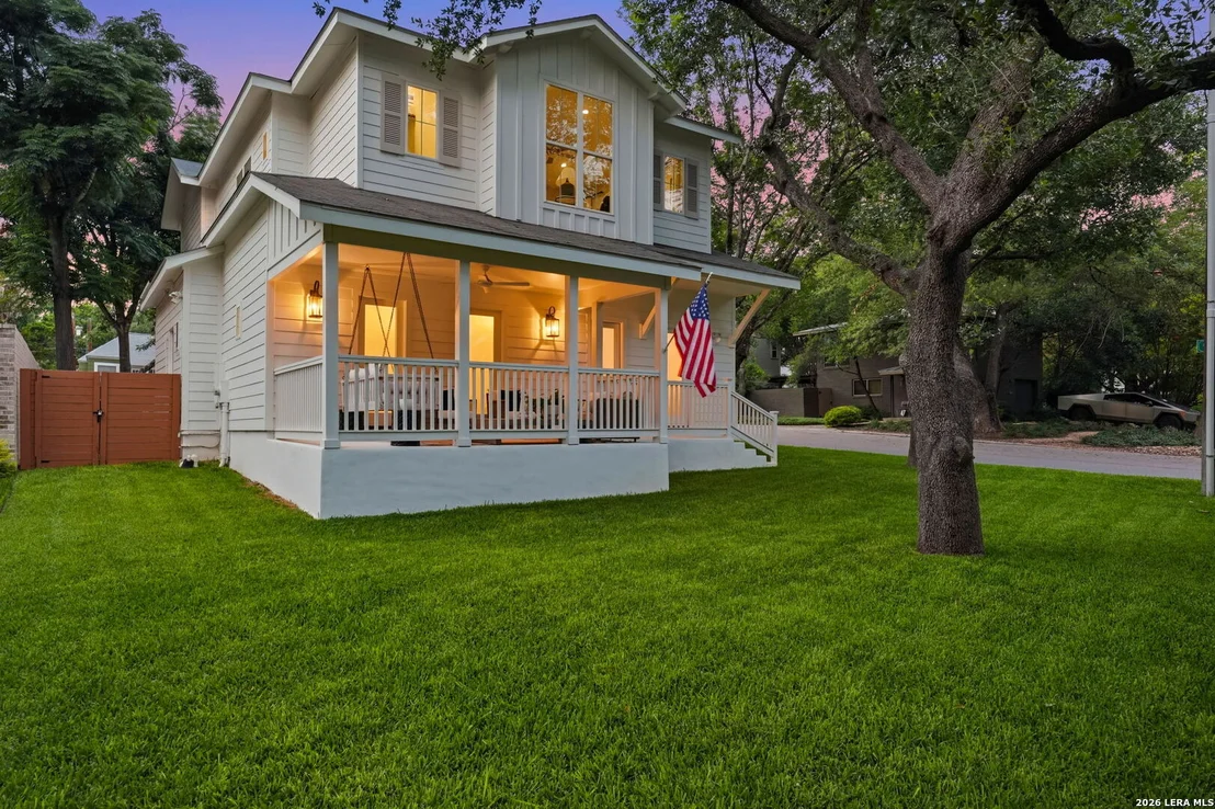 Photo of 301 OGDEN LN