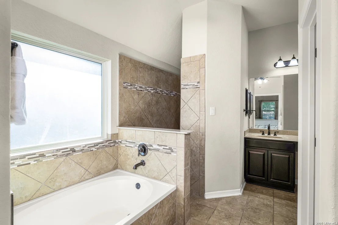 Photo of 824 Water Oak