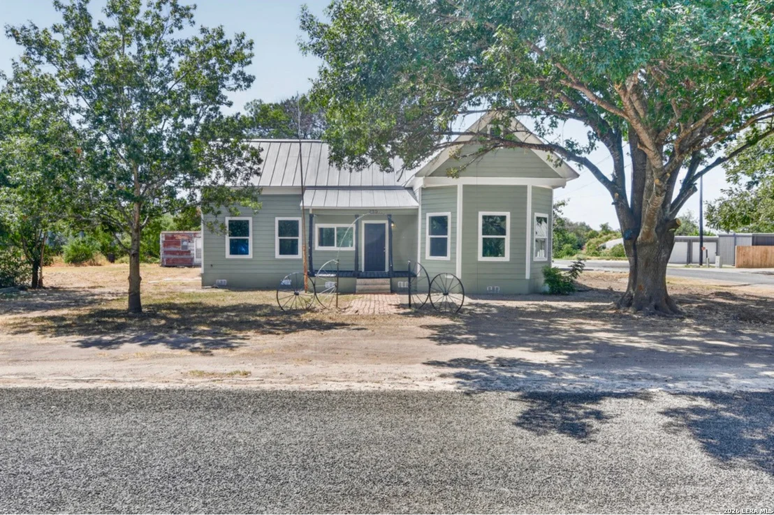 Photo of 285 Avenue I