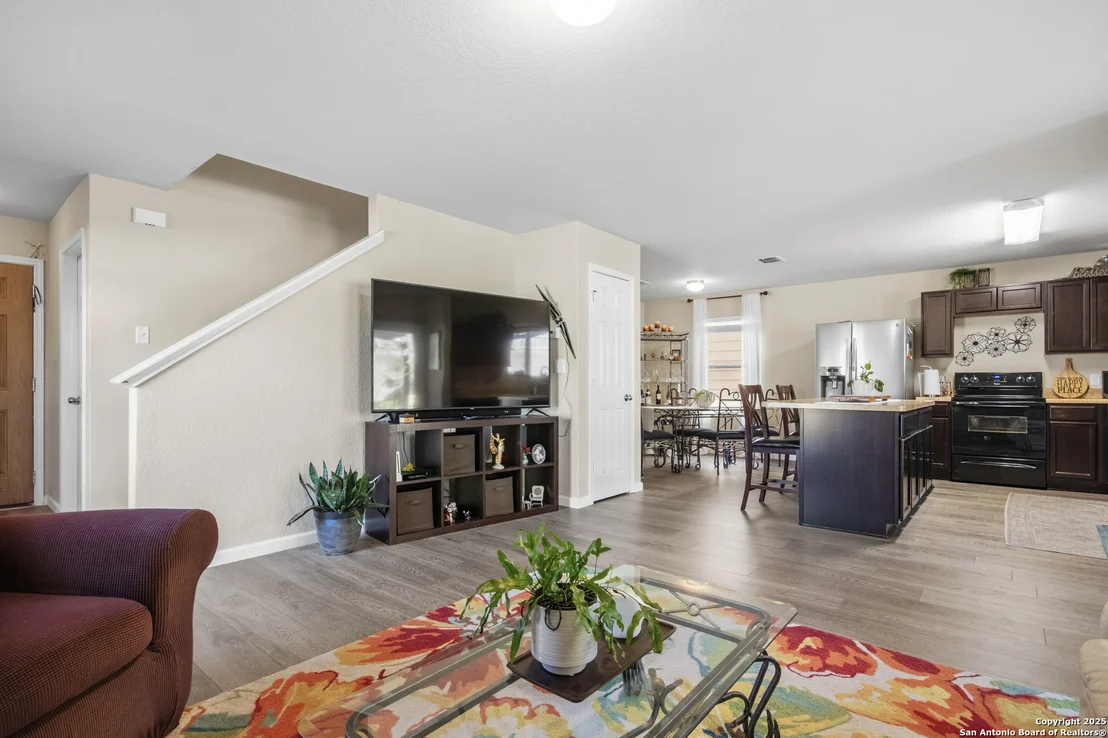 Photo of 3831 Hickory Arch