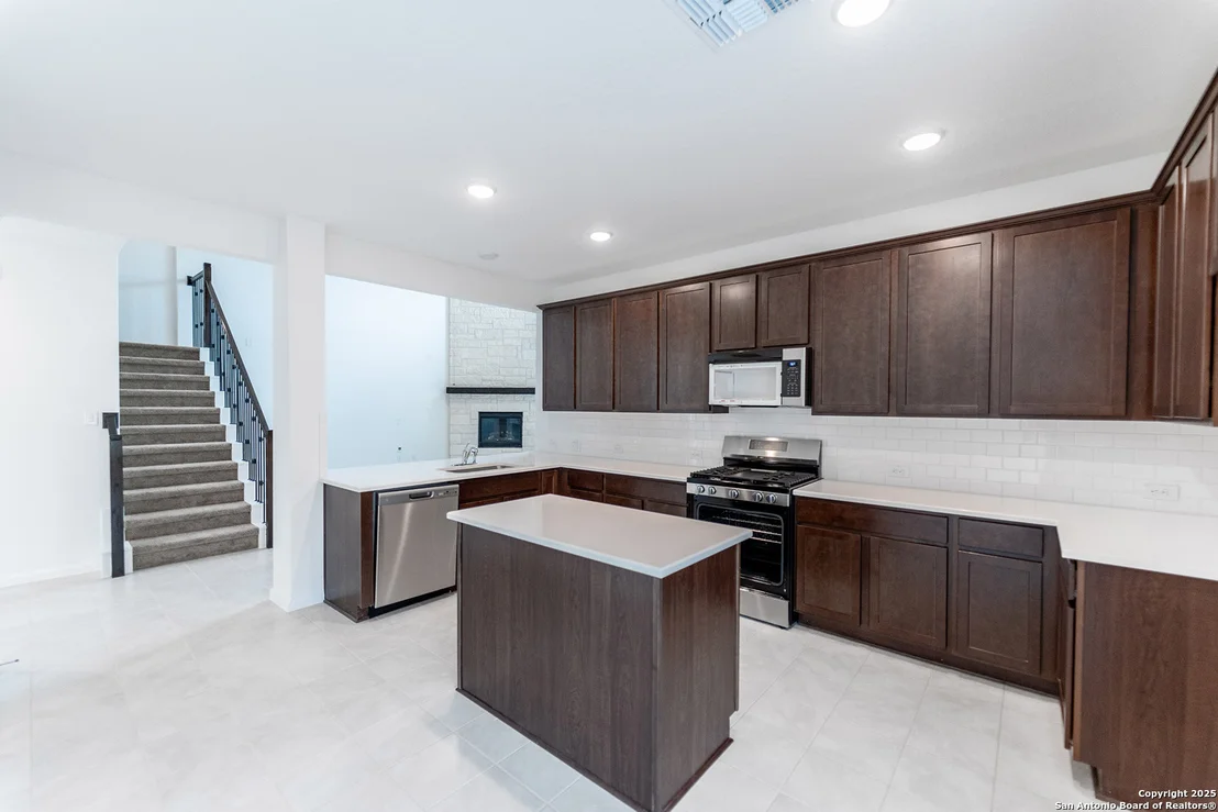 Photo of 1357 Meester Drive