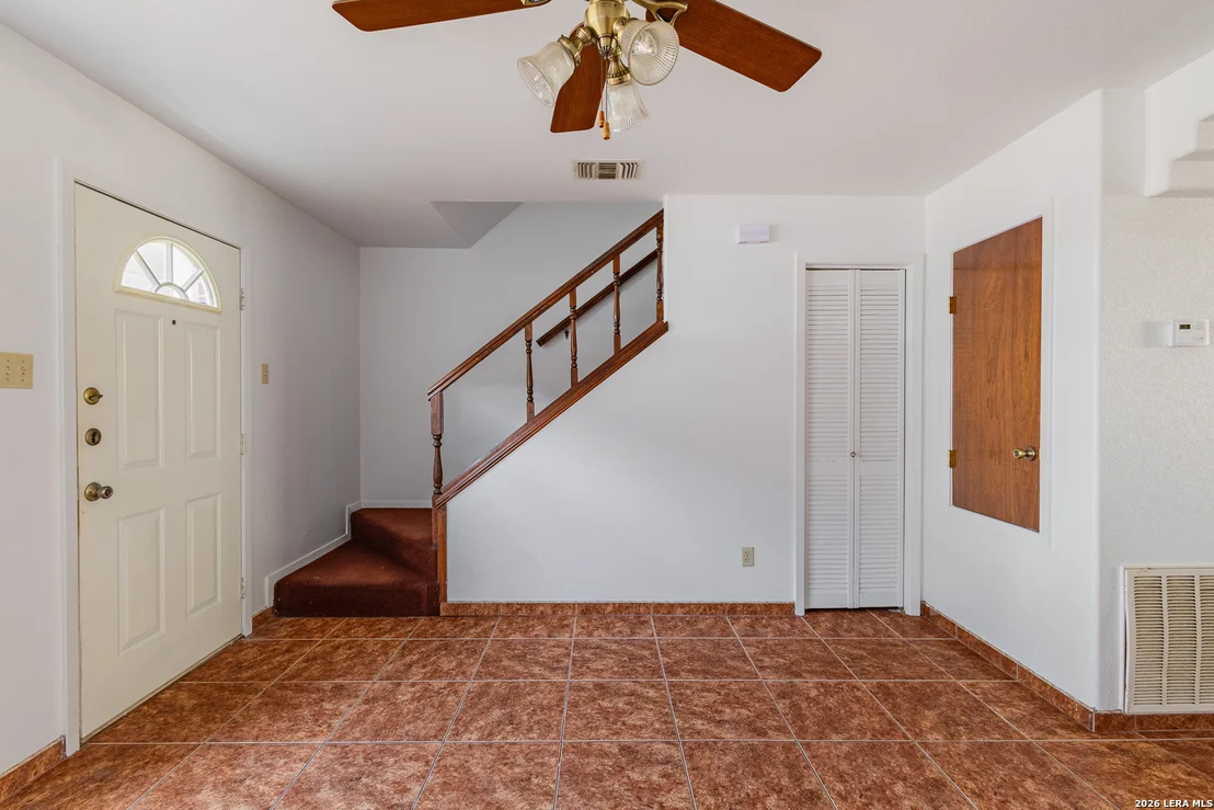 Photo of 121 Falcon Blvd