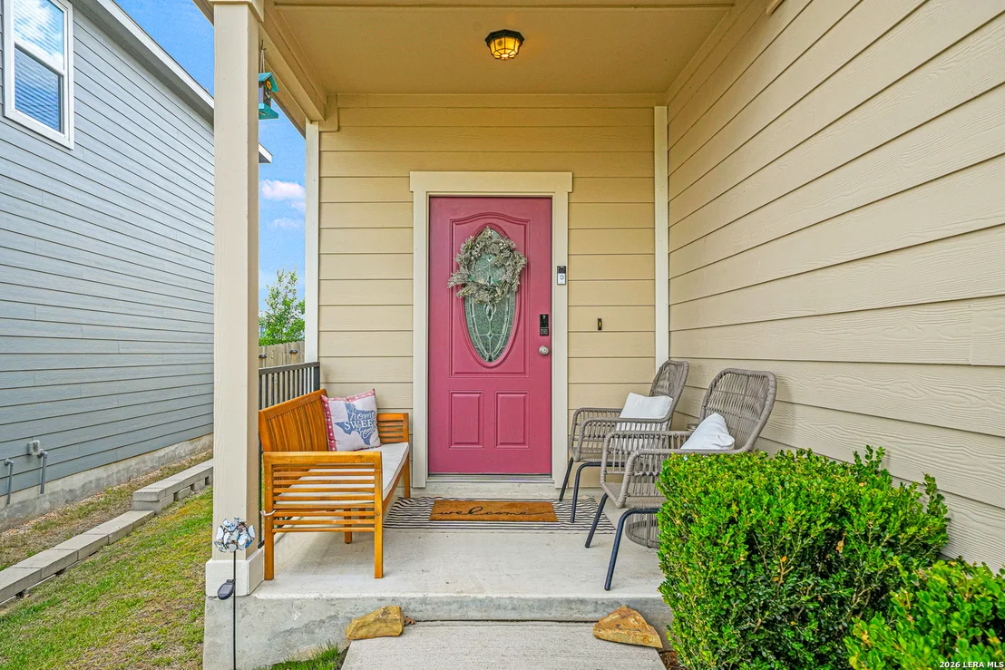 Photo of 4909 HALLIES GDN
