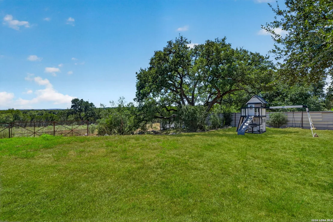 Photo of 335 SADDLE MOUNTAIN DR