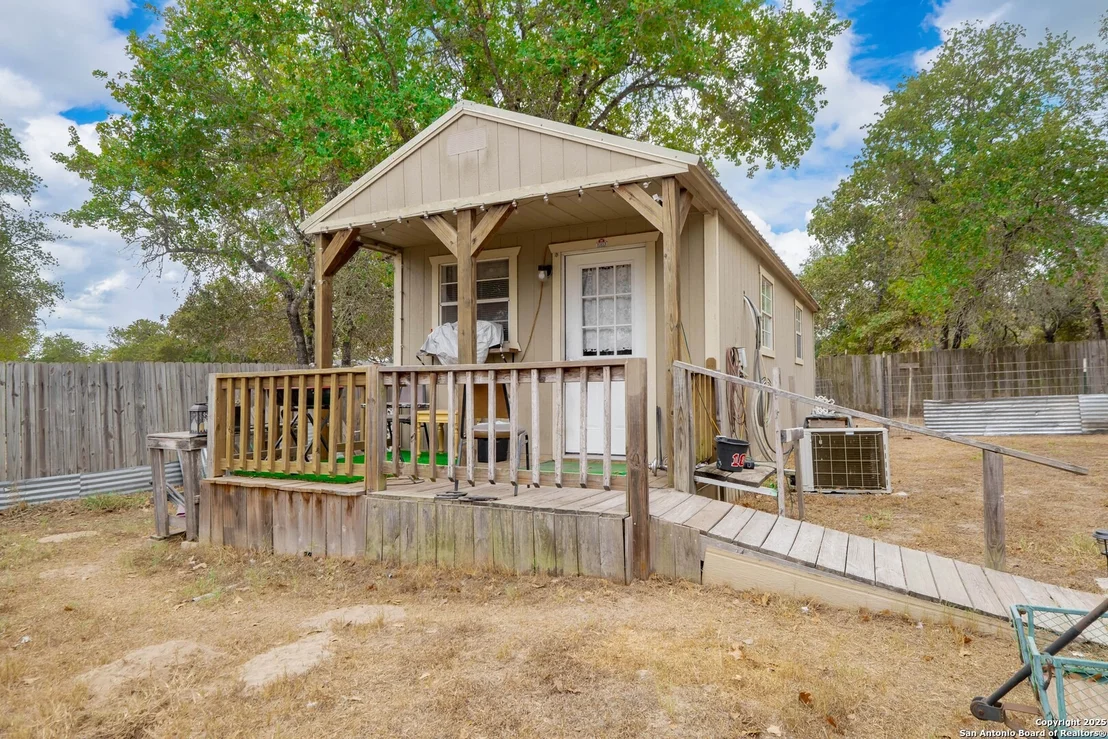 Photo of 23928 Wilted Oak