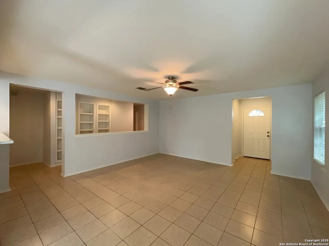 Photo of 4418 Semora Oak