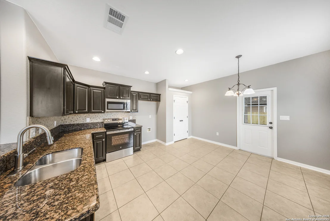 Photo of 3949 Whisper Pt
