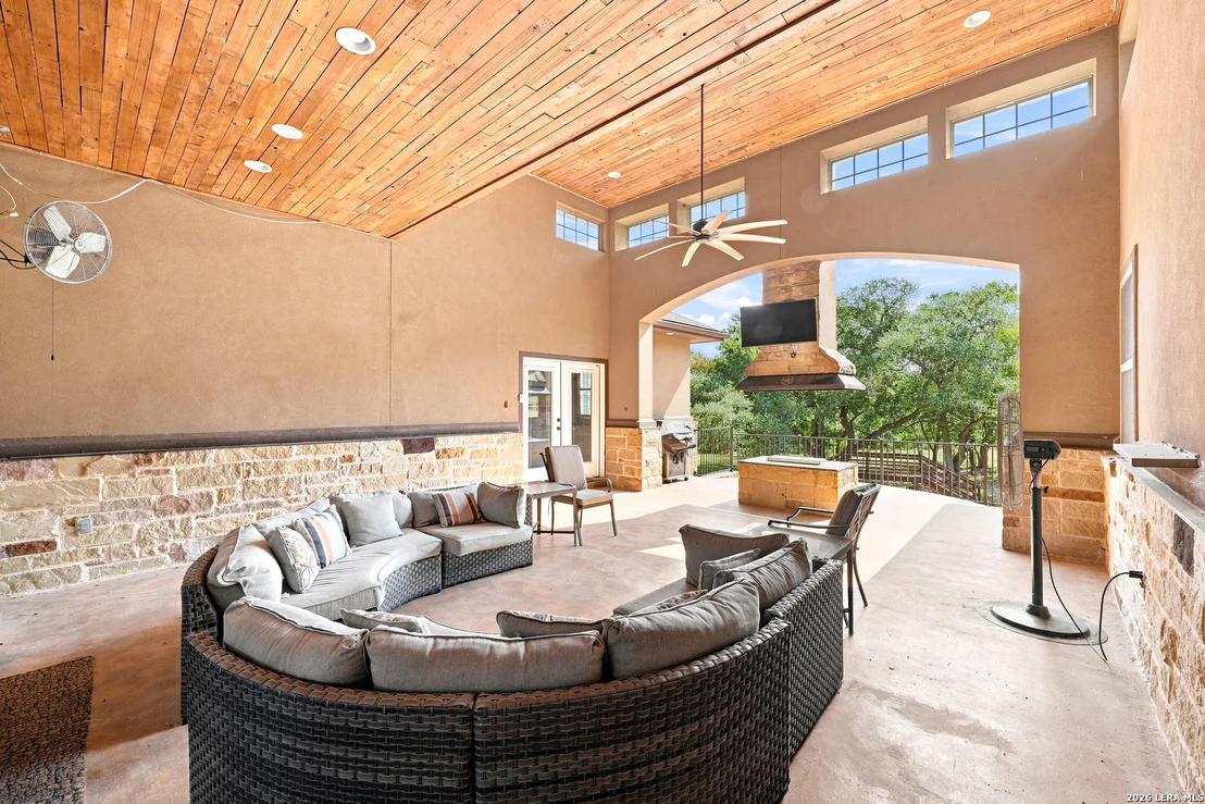 Photo of 1357 PRIVATE ROAD 3702