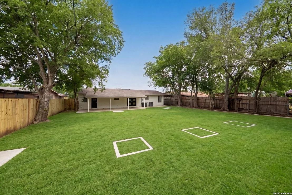 Photo of 7830 Bronco Ln