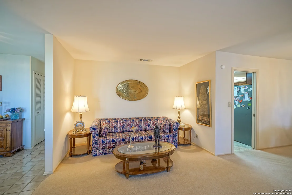 Photo of 6514 Robin Forest