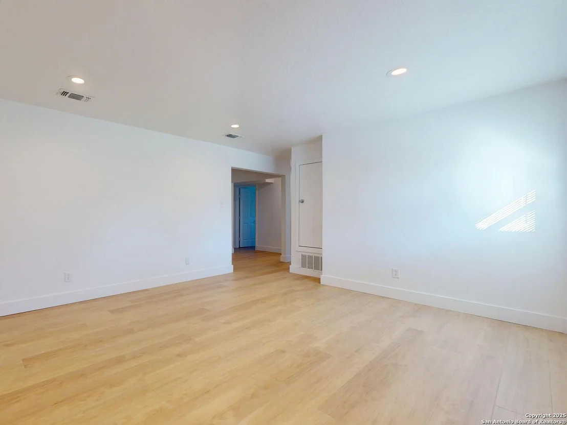 Photo of 215 Artemis