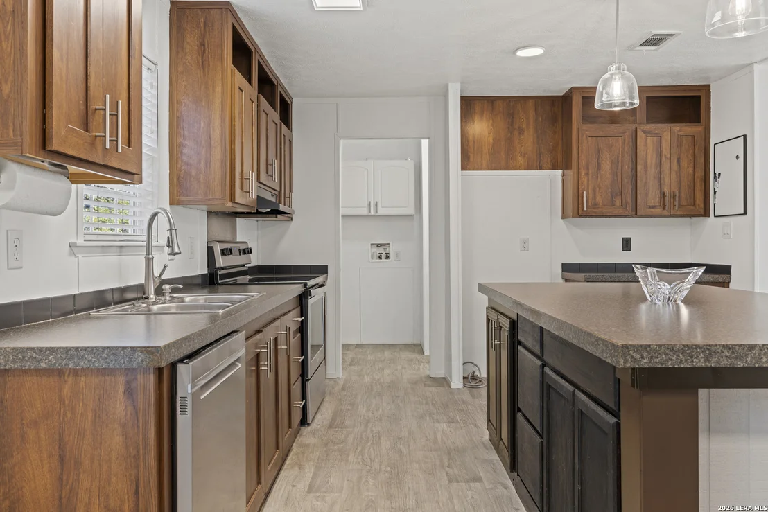 Photo of 429 Spanish Oak