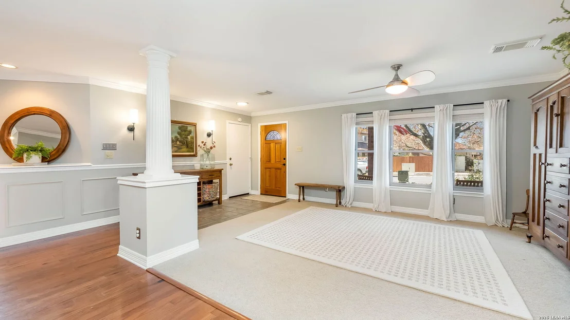 Photo of 2849 Lotus Park