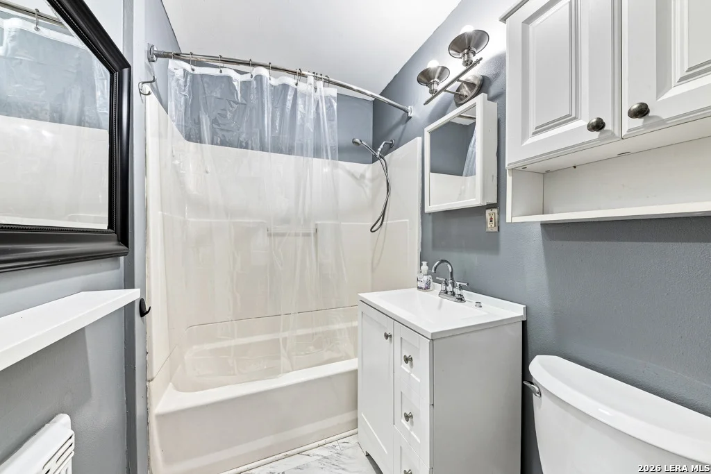 Photo of 103 Lariat Dr