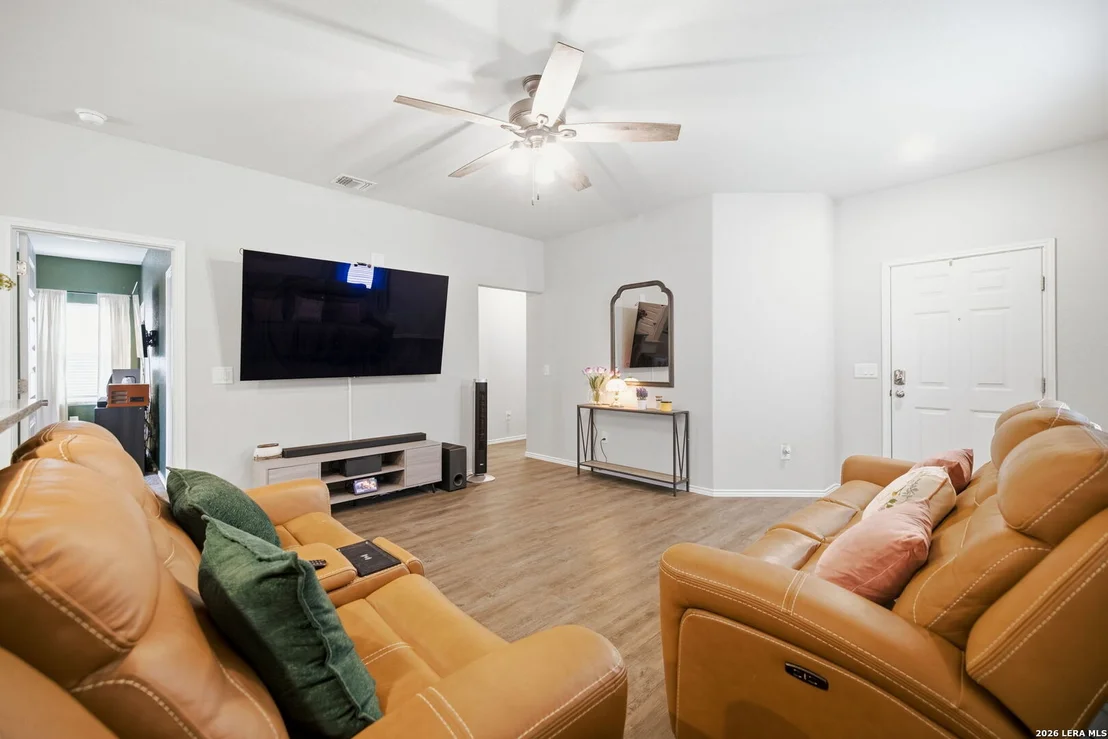 Photo of 3214 Farm Oak