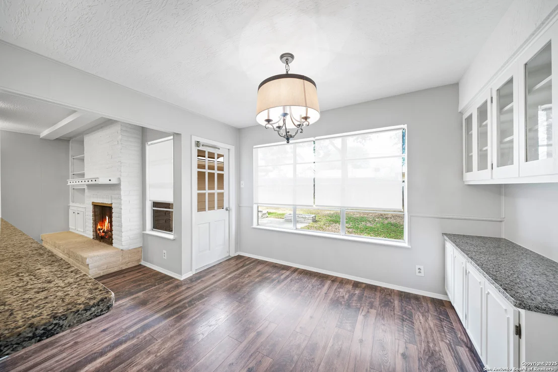 Photo of 3627 mapleton