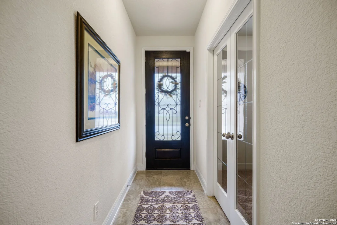 Photo of 10122 MacArthur