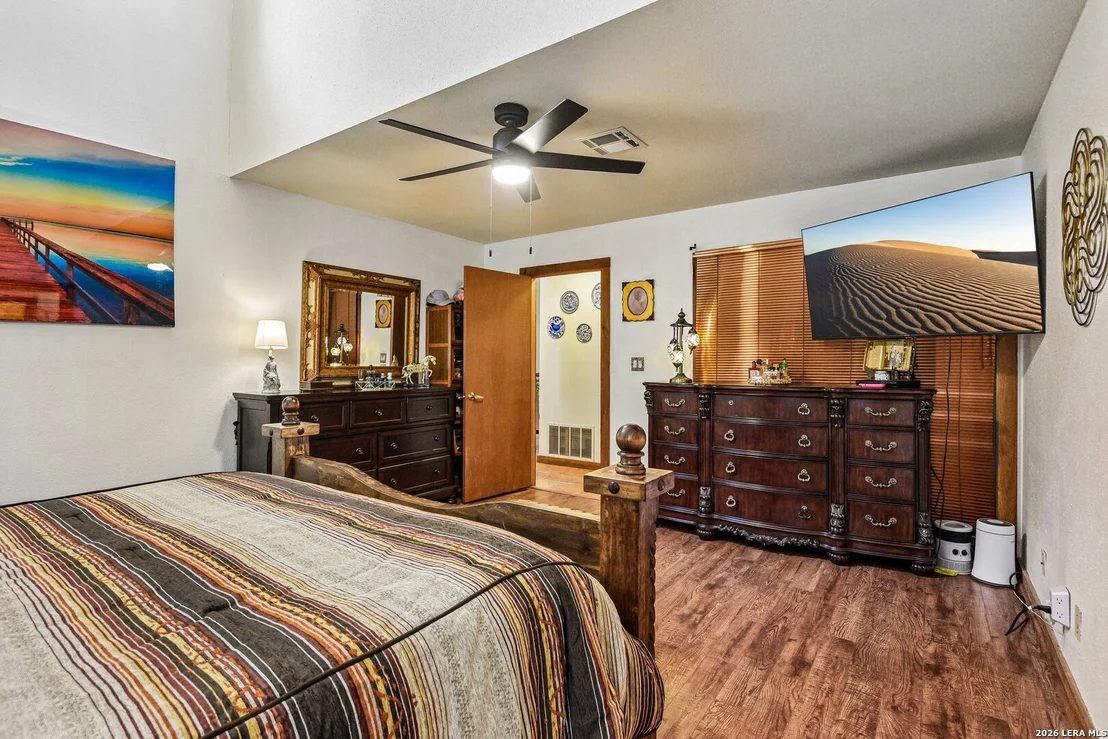 Photo of 15519 Long Creek