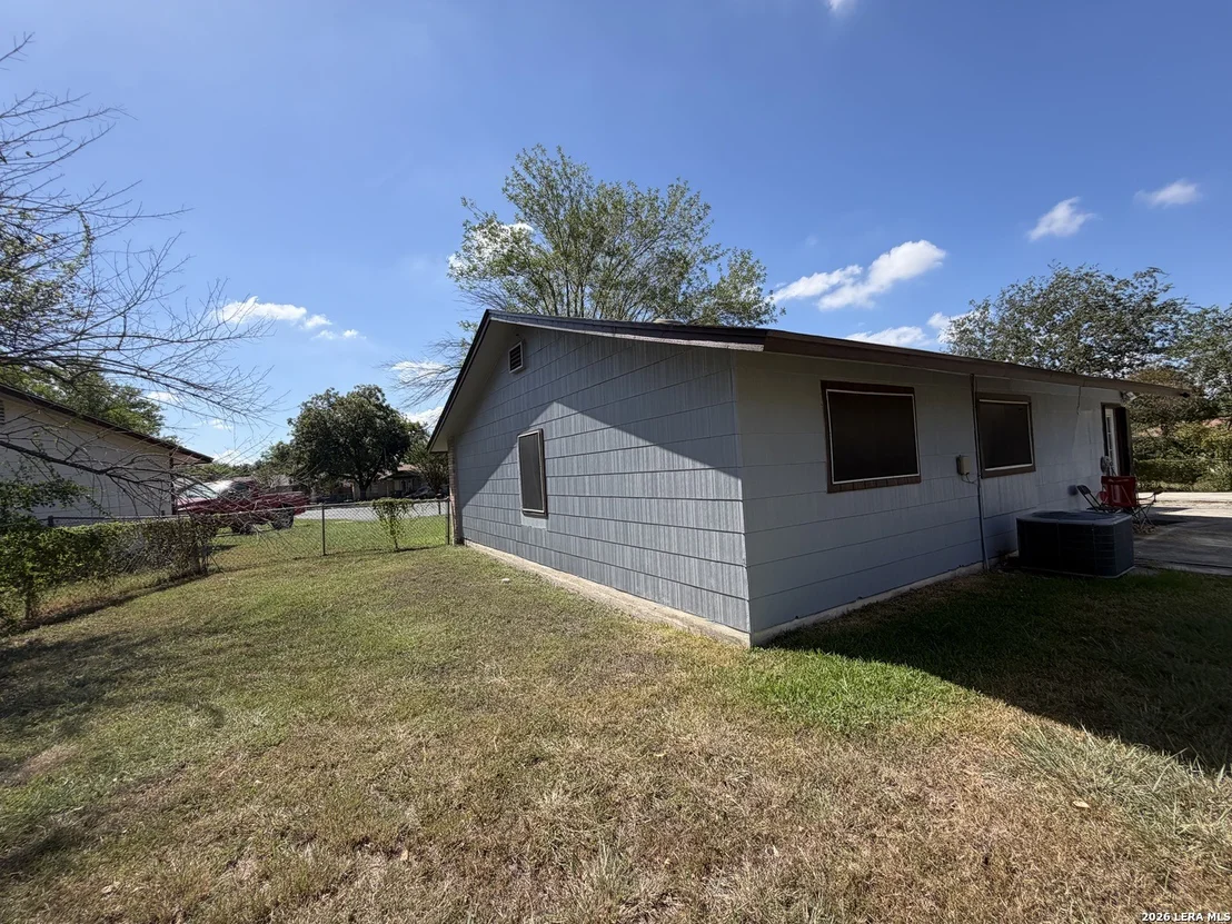 Photo of 7303 GLEN BRK