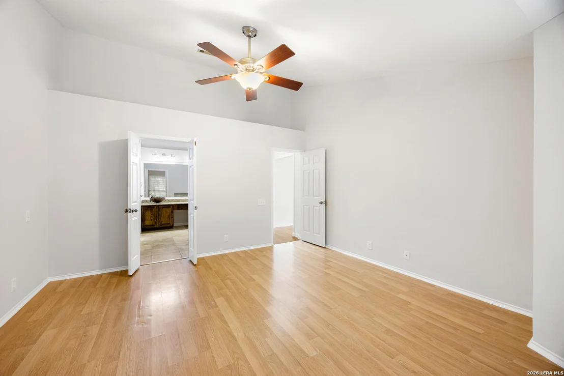 Photo of 25003 SUMMIT HOLW
